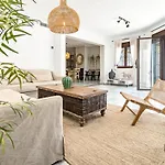 Gc - Spacious Flat In Golden Апартаменты