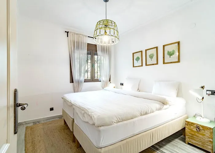 Gc - Spacious Flat In Golden Appartement Marbellac