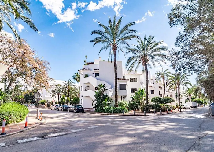 Gc - Spacious Flat In Golden Appartement Marbellac